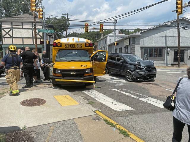 6374515_web1_vnd-Springdalecrash2