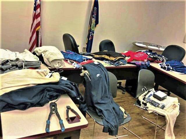 Slide 
													
													3