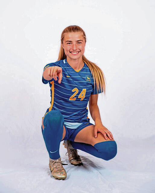 No rest for Pitt-bound Lola Abraham as she preps for senior year at Riverview