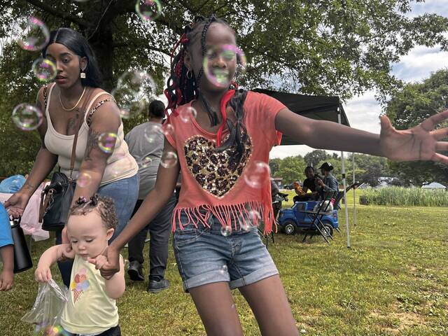 6382732_web1_vnd-WestmoParkBubbles1-071623