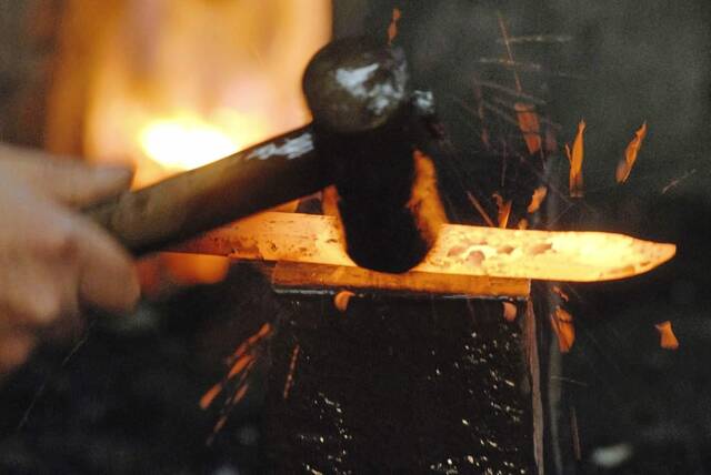 6388938_web1_Blacksmith