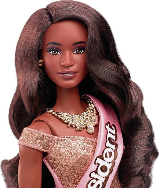 6391860_web1_ptr-barbieclothespres