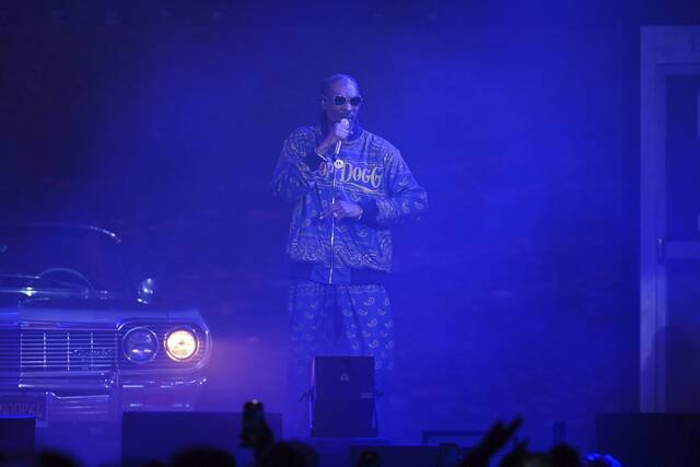 Photos: Pittsburgh's Wiz Khalifa, Snoop Dogg perform sold-out show at Star  Lake