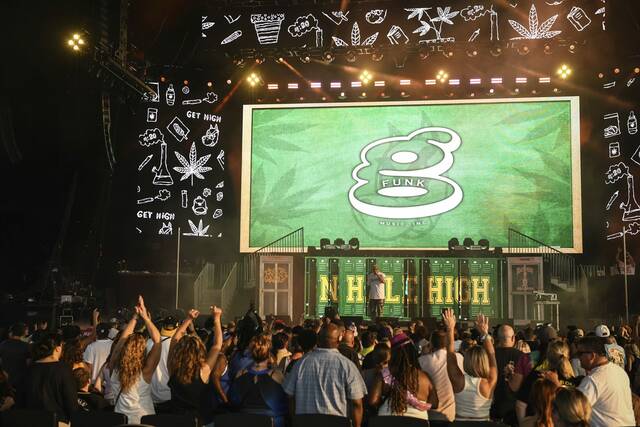 6394791_web1_ptr-SnoopWizConcert035-071923