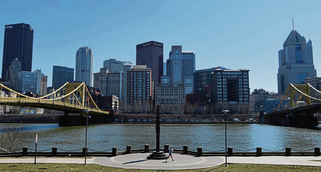 6409341_web1_ptr-DailyLife2