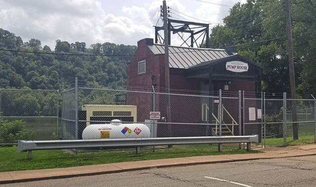 6410575_web1_web-Tarentum-Pump-House-3