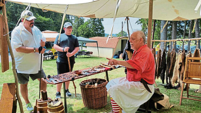 6413644_web1_gtr-BushyEvent6-080921