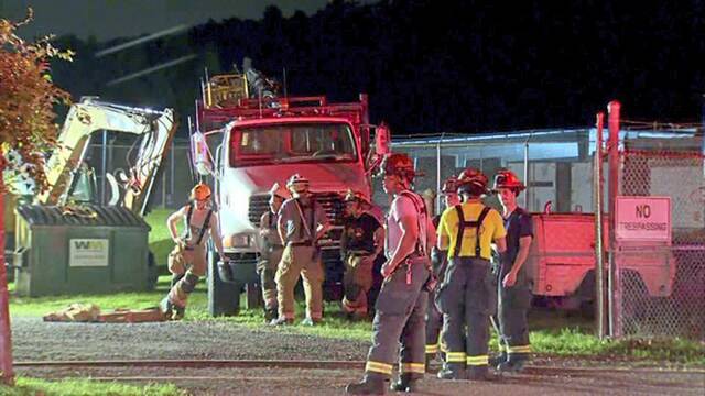 6419004_web1_ptr-OakmontFire-072823