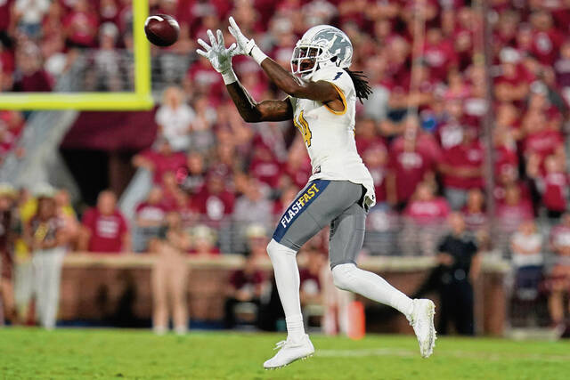 6430209_web1_AP22254098514401