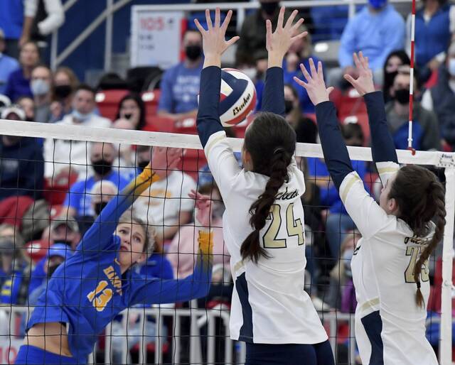 Hampton volleyball star Emmy Schrom staying close to home at Duquesne