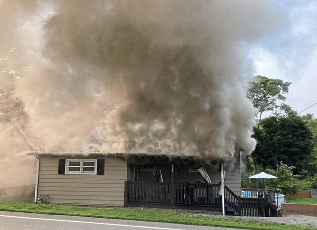 6435665_web1_gtr-BroadwayFire3-080223