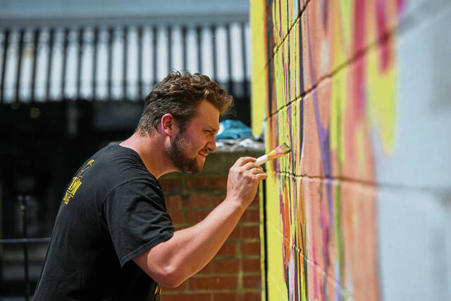 6437350_web1_gtr-ParkletMural002-081223