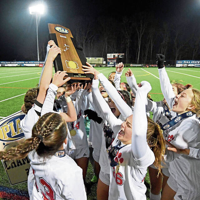 Moon girls soccer ranked 2nd in United Soccer Coaches’ preseason poll