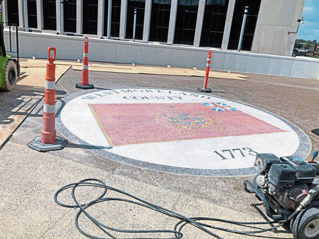 6463790_web1_gtr-CourthouseSquareOpens3-081123