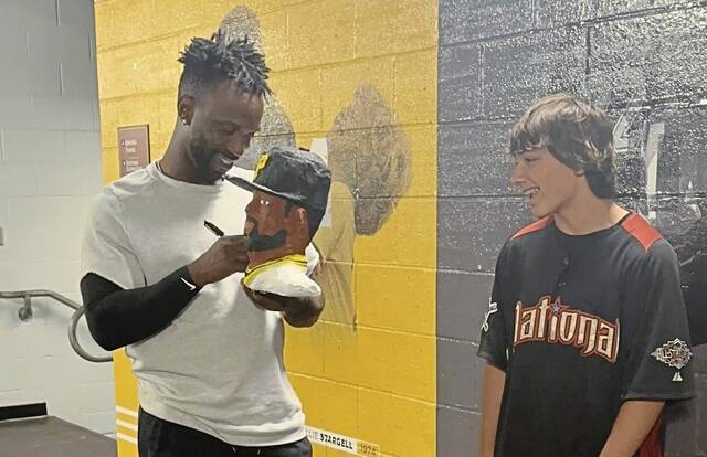 6464121_web1_ms-LO-cutch3-081723