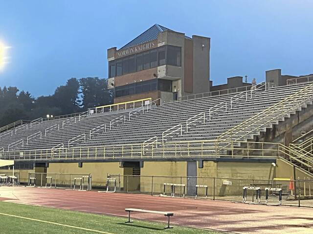 6475657_web1_Norwin-Knights-Stadium