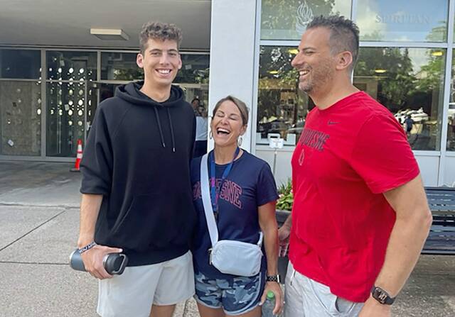 6478644_web1_ptr-collegemovein-2-081623