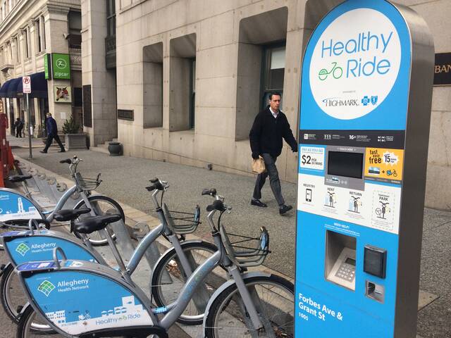 6479872_web1_Pittsburgh-bike-share-station