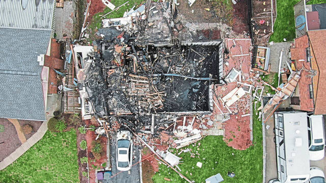 6482318_web1_vnd-HialeahFire-sa-003-042422