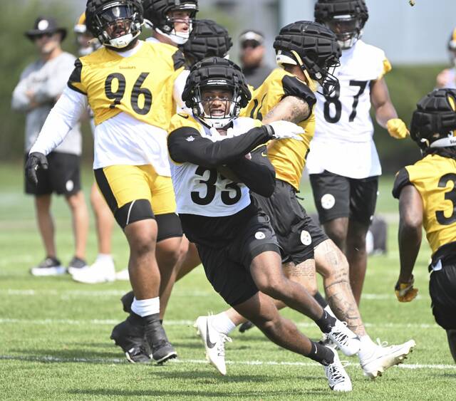 6486315_web1_ptr-Steelers04-081823
