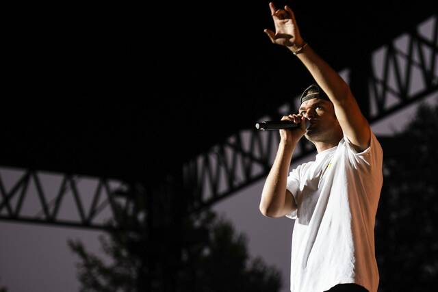 6486573_web1_ptr-LukeBryanConcert6-082023