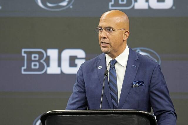 6490246_web1_AP23207584914519