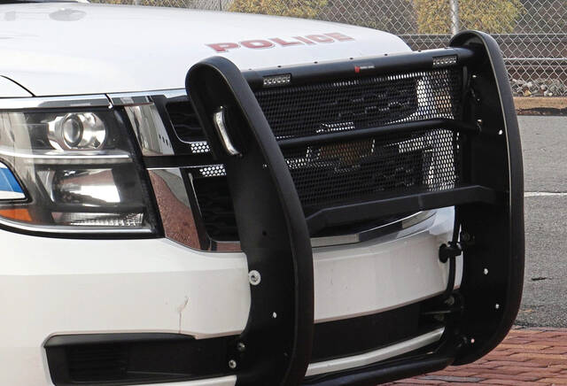 6491796_web1_web-policevehiclewhitefront