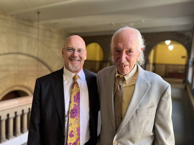 6496798_web1_Lee-Rothman-and-Paul-Gettleman