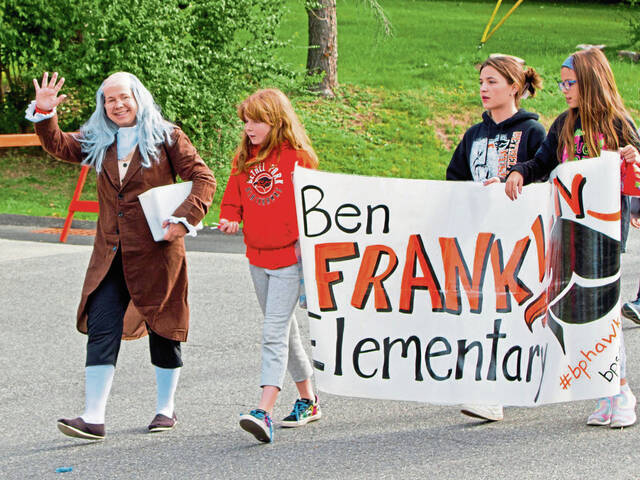 6498324_web1_bp-communitydayparade-092722-1