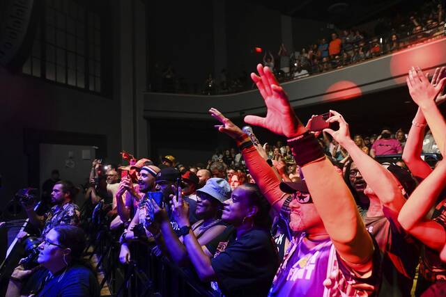 6502613_web1_ptr-GeorgeClinton002-082323