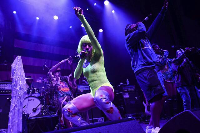 6502613_web1_ptr-GeorgeClinton014-082323
