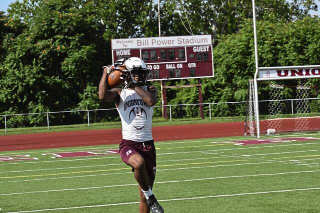 Move to independent schedule paying off for Uniontown