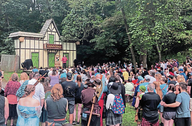 6512221_web1_gtr-renfest4-082823