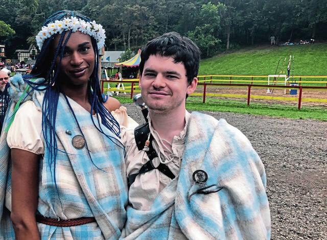 6512221_web1_gtr-renfest7-082823