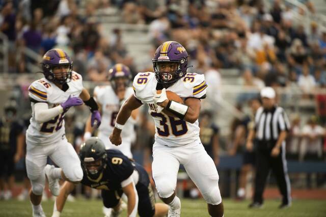 AK Valley high school football notebook: Plum celebrates 800th game with victory