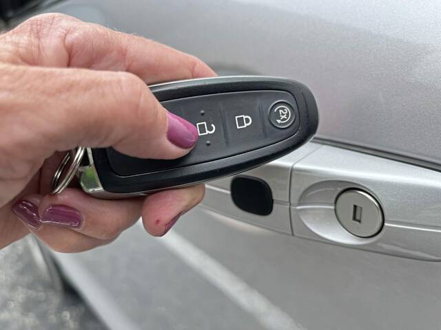 6519096_web1_web-carlock