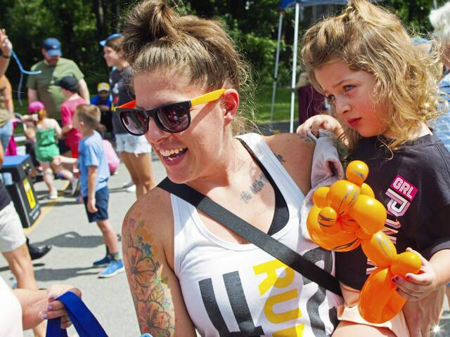 6519858_web1_te-funfest-090723-13