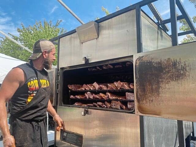 6522770_web1_PTR-RibFest-1