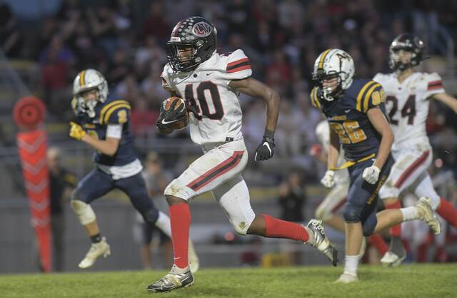 Westmoreland County high school football notebook: Top runners clash when Ligonier Valley, Southmoreland meet