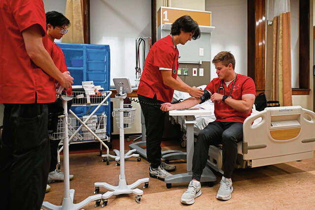 6533718_web1_gtr-NursingCompact002-083123