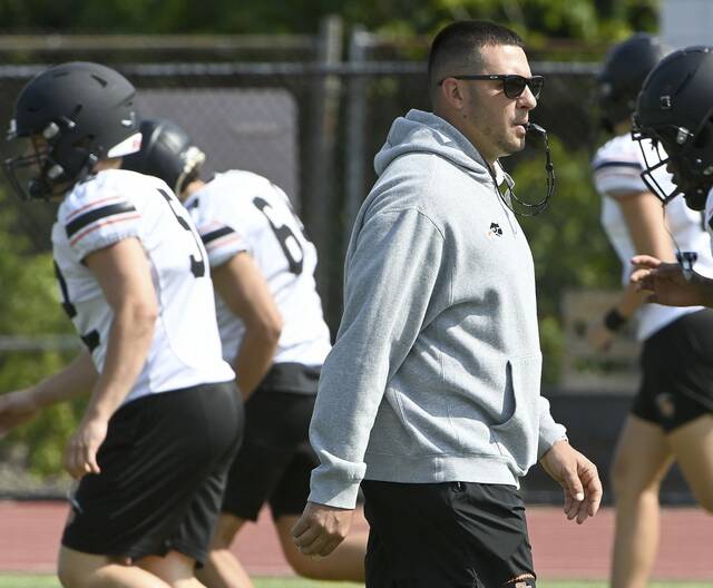 Bethel Park, Mt. Lebanon ignore talk of ‘down year’ after coaching change, graduations