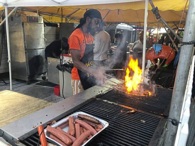 6535588_web1_PTR-RibFestContinues2-090223