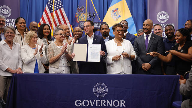 6541935_web1_23670_gov_inclusiveProcurement_1