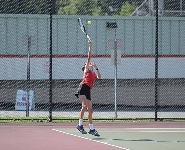 Flexible lineup helps Fox Chapel girls tennis team succeed