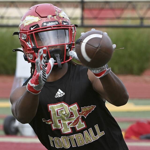 ‘Champs until proven otherwise:’ Penn Hills challenges Pine-Richland in No. 1 vs. 2 clash