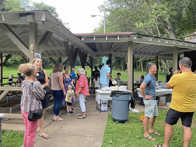 6561196_web1_SEW-OsbornePicnic3-092123