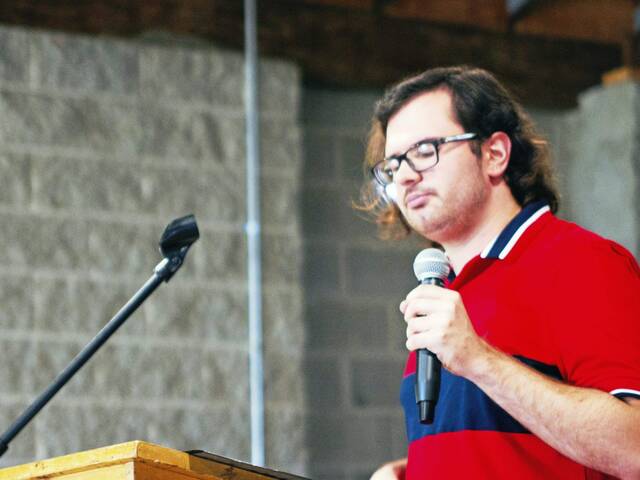 6562945_web1_vnd-911fundraiserharmar-091323-10