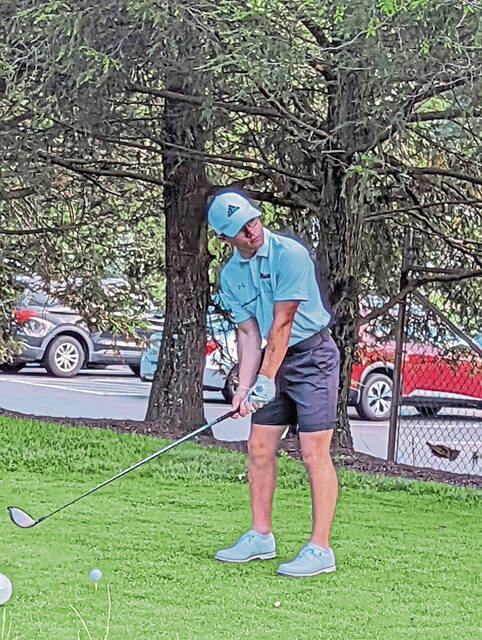 Plum golfers going low in section competition