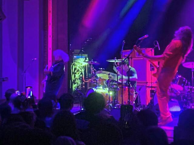 6576986_web1_Melvins-005