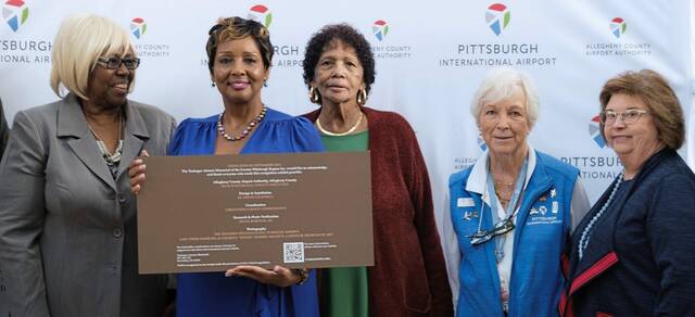 6581588_web1_ptr-TuskegeeMemorial-Board